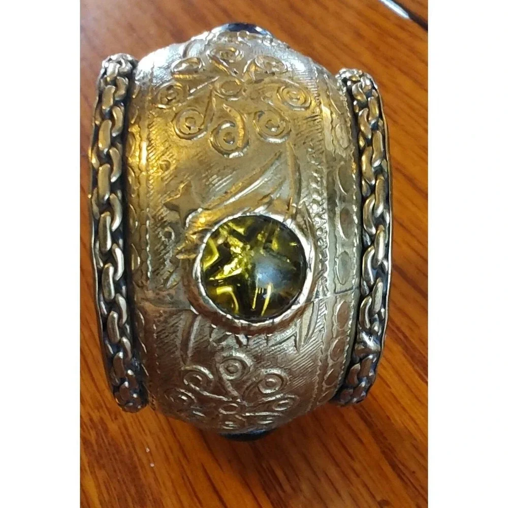 Vintage Brass Napkin Rings Etched Glass Cobachon Gothic Romantic Castlecore EXC